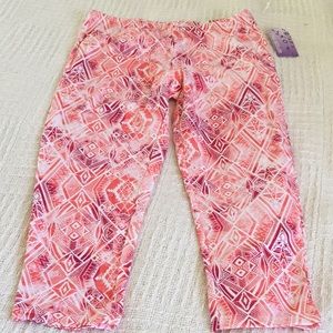 NWT Girls size 10-12 Capri leggings